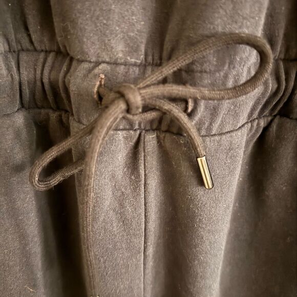 UGG Black Sleeveless Jumpsuit with Relaxed Fit - Picture 6 of 11